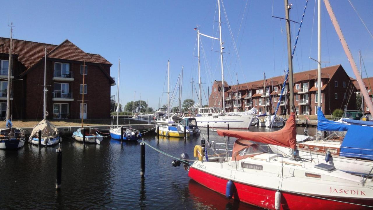 Fewo-Fuer-2-Pers-Hafenblick-2-Ueckermuende-Stettiner-Haff-Ostsee-Direkt-Yachthafen Apartment Exterior foto